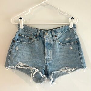 Levi’s 501 Cutoff Shorts W27 Light Wash Distressed Raw Hem Vintage Denim